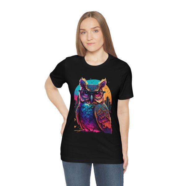 Retro Owl With Glasses - Short Sleeve T-shirt | 18102 12