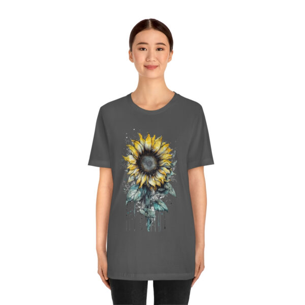 Geometric Sun Flower with Ink and Water Color - Short Sleeve Tee | 18070 2