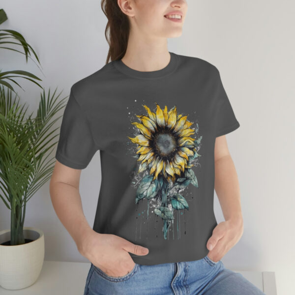 Geometric Sun Flower with Ink and Water Color - Short Sleeve Tee | 18070 6