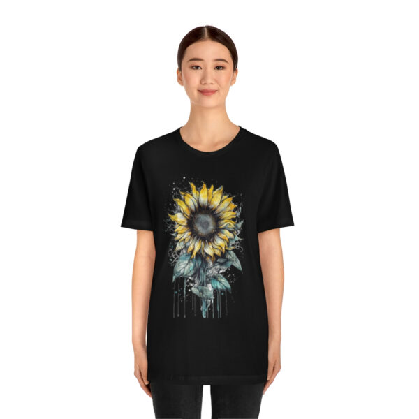 Geometric Sun Flower with Ink and Water Color - Short Sleeve Tee | 18102 2