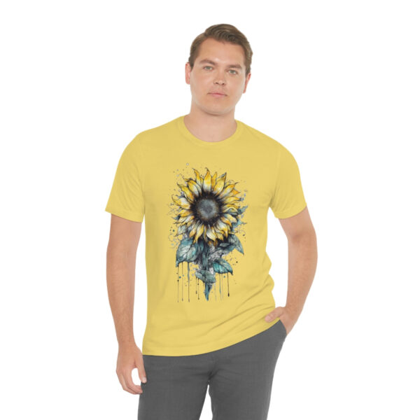 Geometric Sun Flower with Ink and Water Color - Short Sleeve Tee | 18550 7